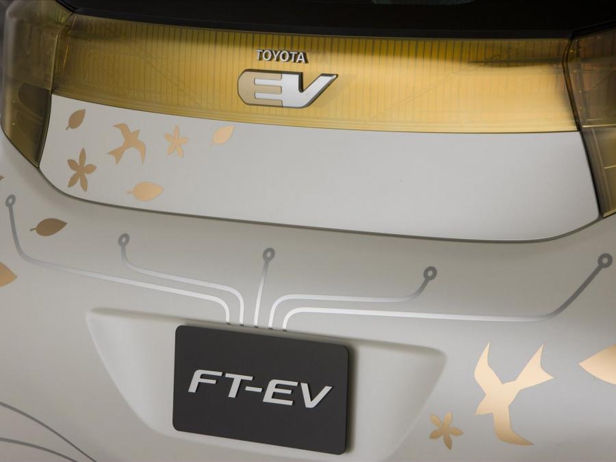  Toyota FT-EV Concept 2009 года  (фото 18 из 24)
